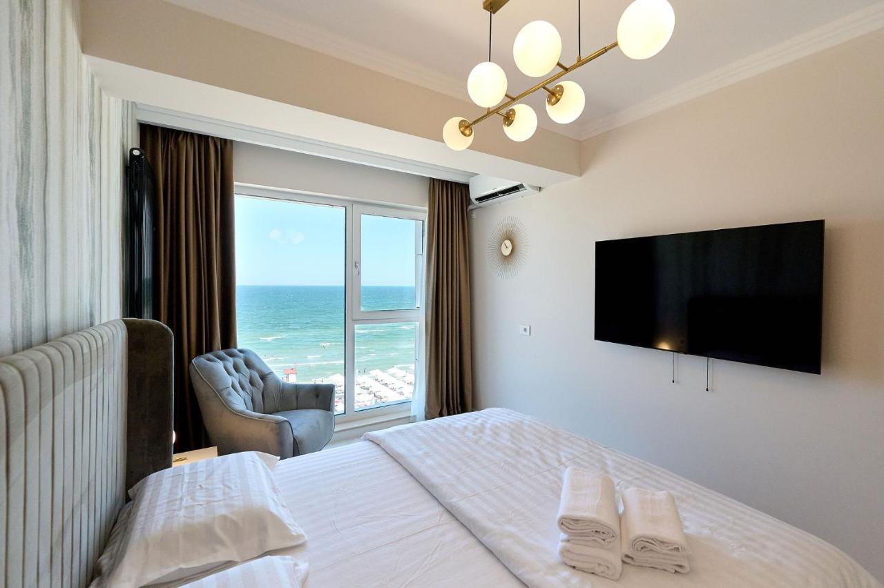 Beach Bliss Apartment In Infinity Beach Resort Parking Mamaia Exterior photo